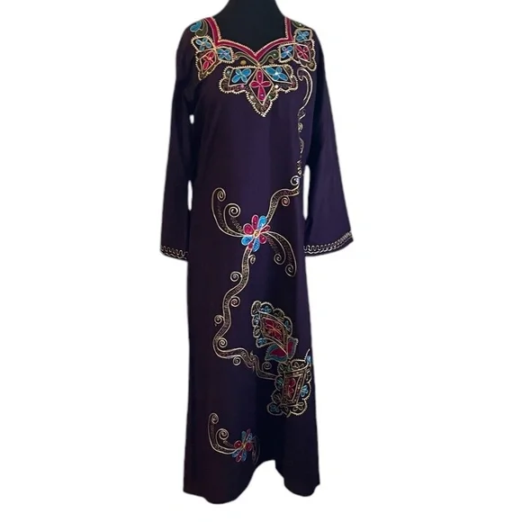 NWOT Bhanu made in India Embroidered Kaftan Women's‎ Multi Dress, Size Small